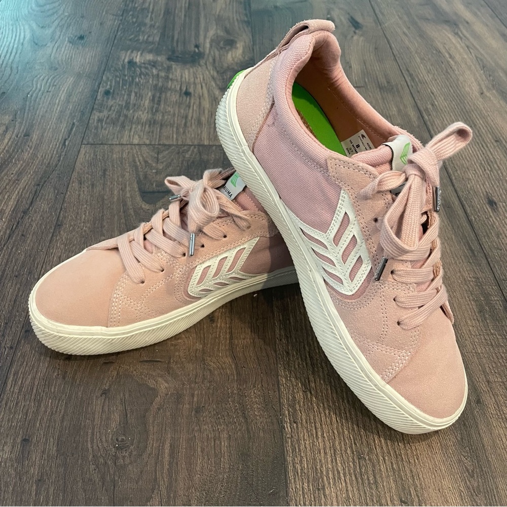 Cariuma Pink Women's Sneakers